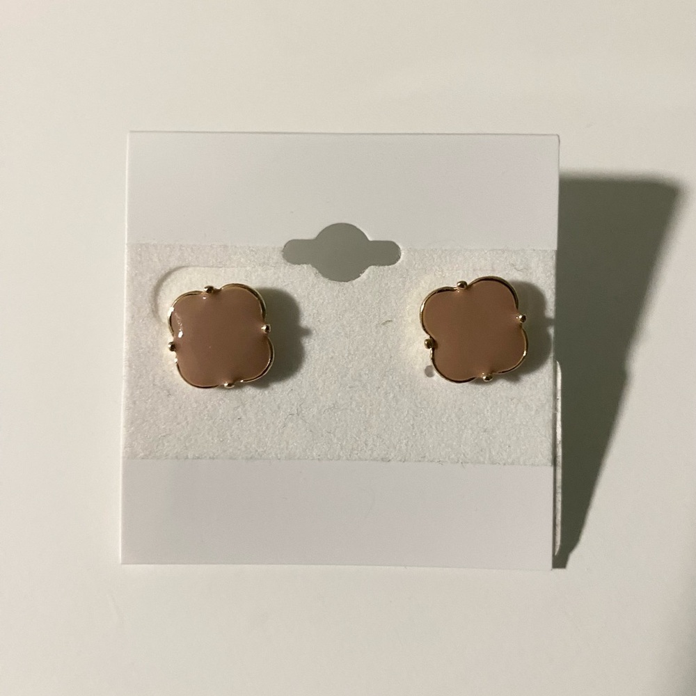 Elegant Gold and Mauve Flower Earrings